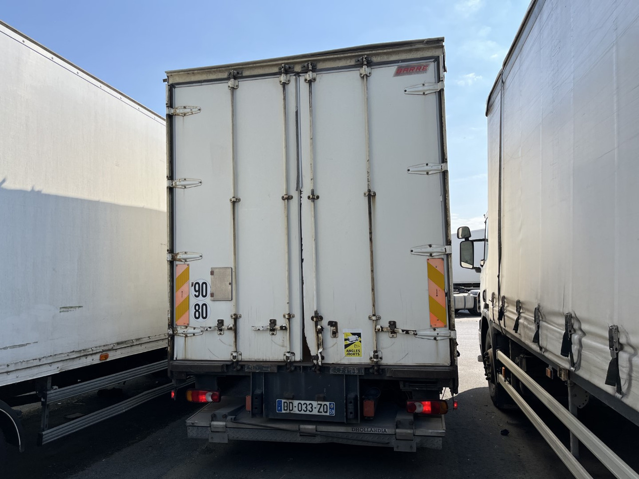 DAF LF 220 - Kamion sa ceradom: slika 2 DAF LF 220 - Kamion sa ceradom: slika 2