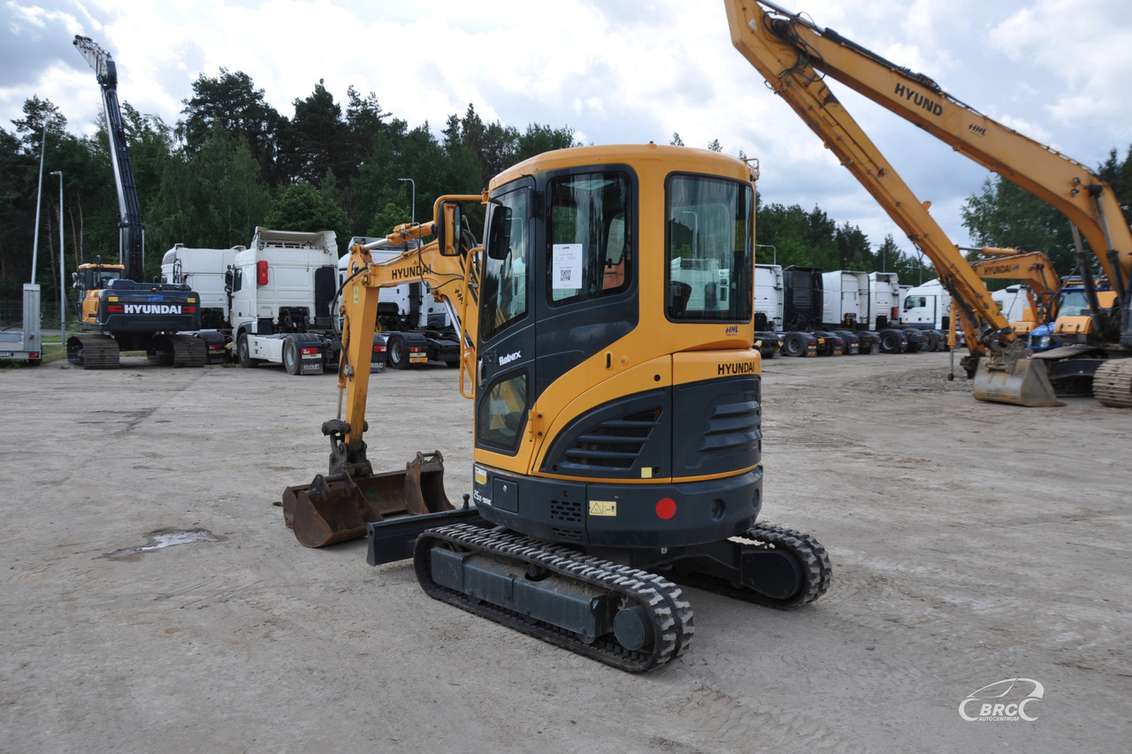 Hyundai R25Z-9AK - Mini bager: slika 4 Hyundai R25Z-9AK - Mini bager: slika 4