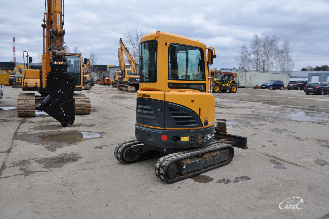 Hyundai R25Z-9AK - Mini bager: slika 5 Hyundai R25Z-9AK - Mini bager: slika 5
