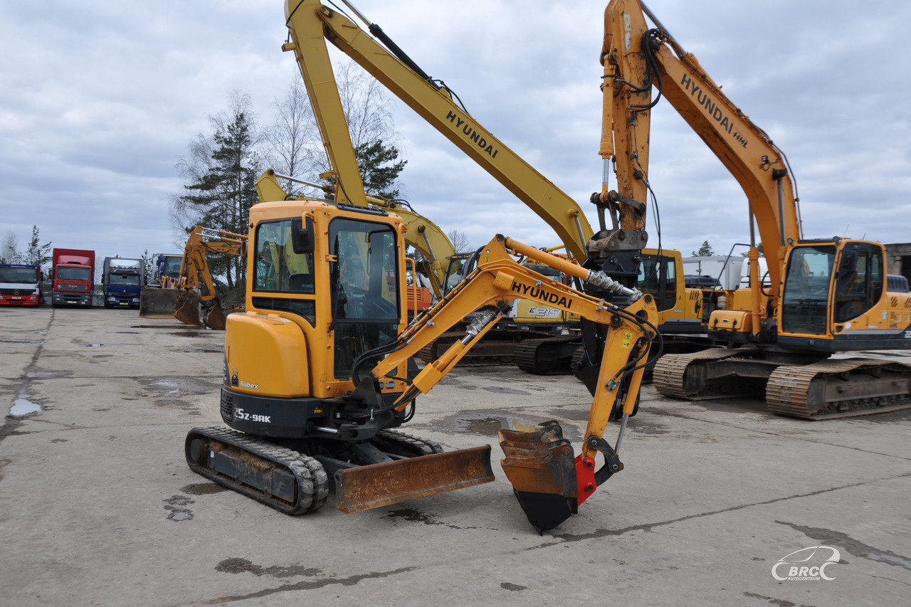 Hyundai R25Z-9AK - Mini bager: slika 2 Hyundai R25Z-9AK - Mini bager: slika 2