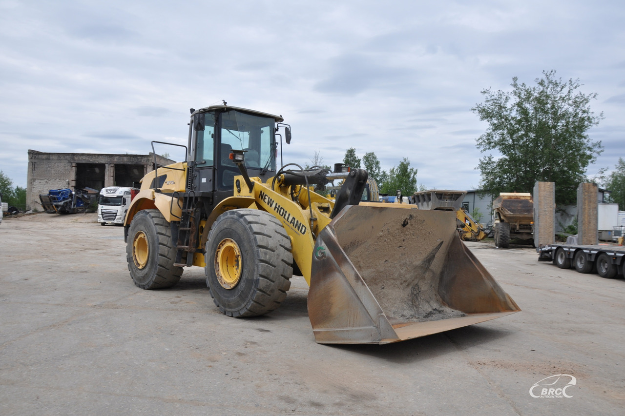 New Holland W270B - Utovarivač točkaš: slika 2 New Holland W270B - Utovarivač točkaš: slika 2