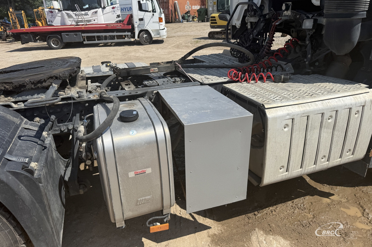 Tegljač Mercedes-Benz Arocs: slika 7