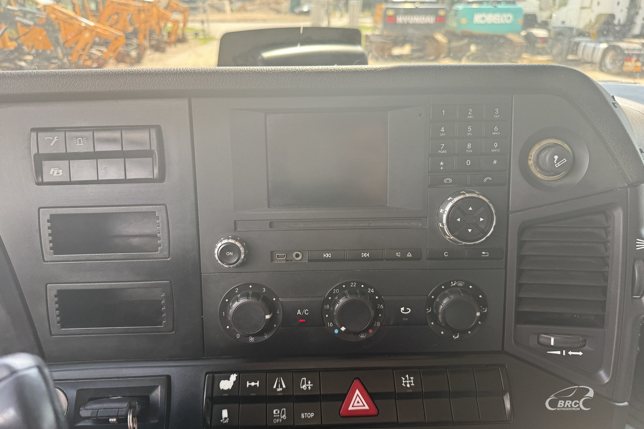 Tegljač Mercedes-Benz Arocs: slika 17