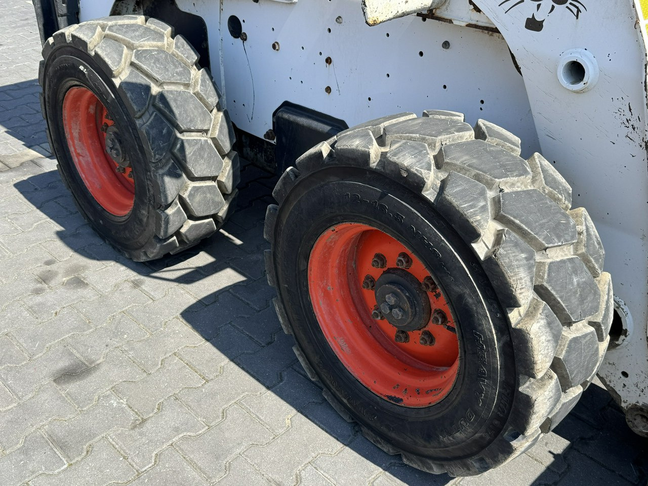 Bobcat S300 Joystick Mini Ładowarka Waga 3692kg - Mini utovarivač: slika 5 Bobcat S300 Joystick Mini Ładowarka Waga 3692kg - Mini utovarivač: slika 5