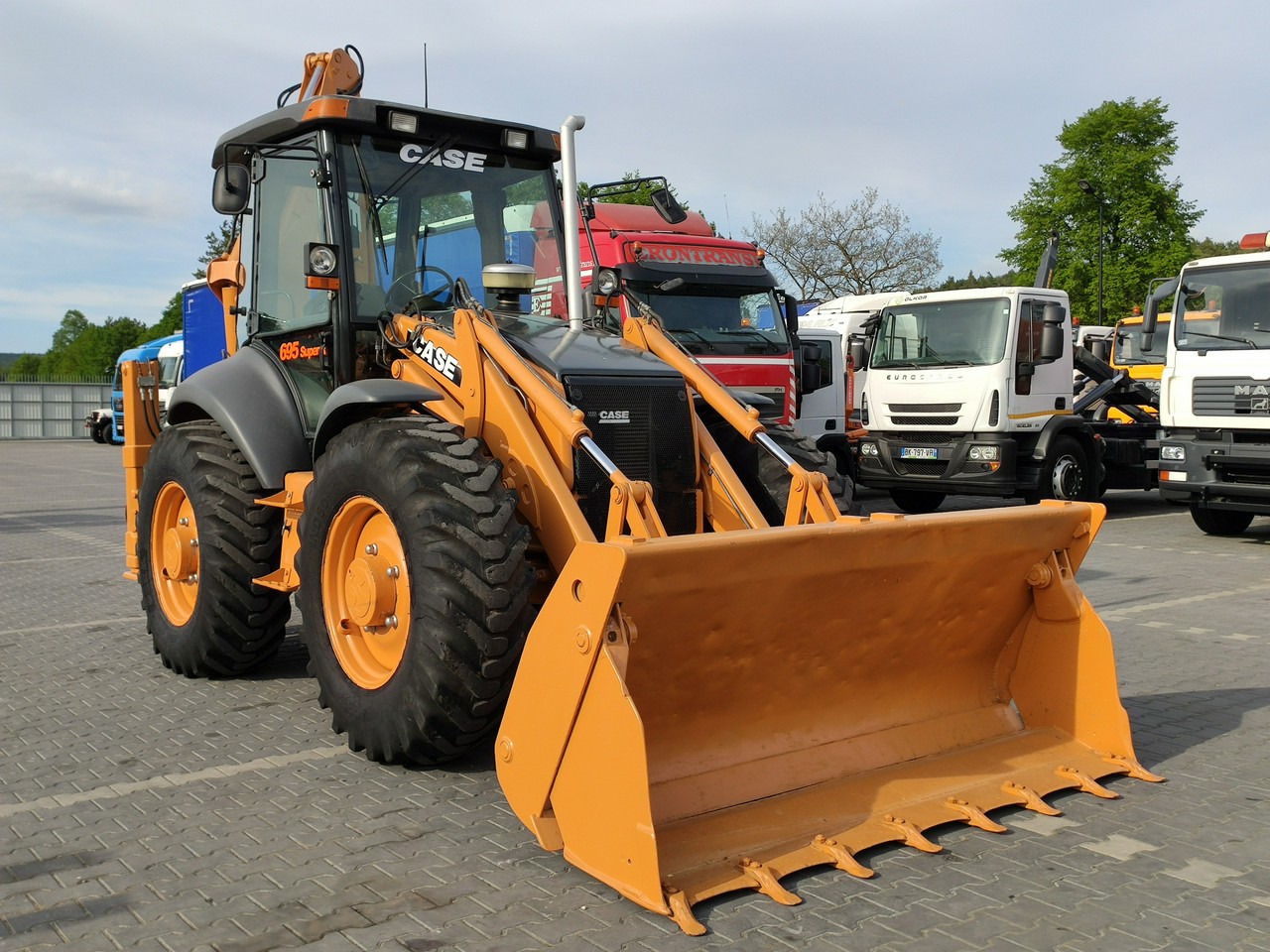 Case 695SR2-4PS - Bager utovarivač: slika 5 Case 695SR2-4PS - Bager utovarivač: slika 5