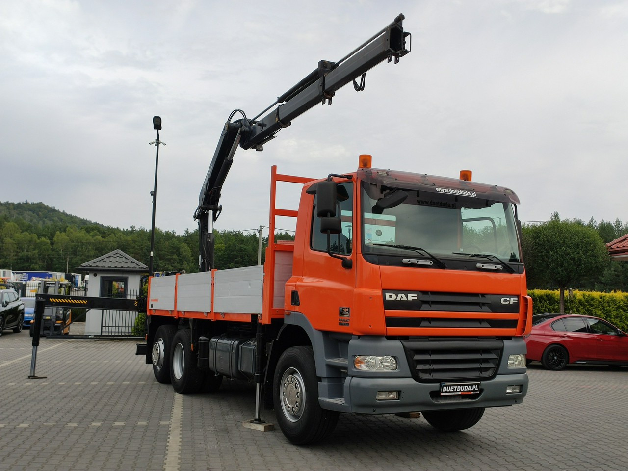 DAF CF 85.380 6x2 Oś Skrętna Skrzynia HDS HIAB 220C + Pilot - Kamion sa tovarnim sandukom, Kamion sa dizalicom: slika 3 DAF CF 85.380 6x2 Oś Skrętna Skrzynia HDS HIAB 220C + Pilot - Kamion sa tovarnim sandukom, Kamion sa dizalicom: slika 3