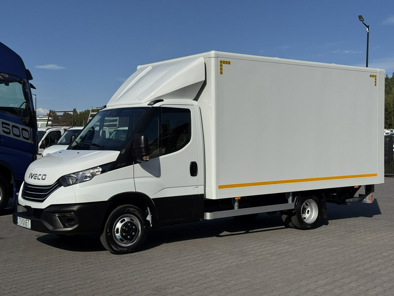 Iveco Daily 35C14 - Dostavno vozilo sa zatvorenim sandukom: slika 2 Iveco Daily 35C14 - Dostavno vozilo sa zatvorenim sandukom: slika 2