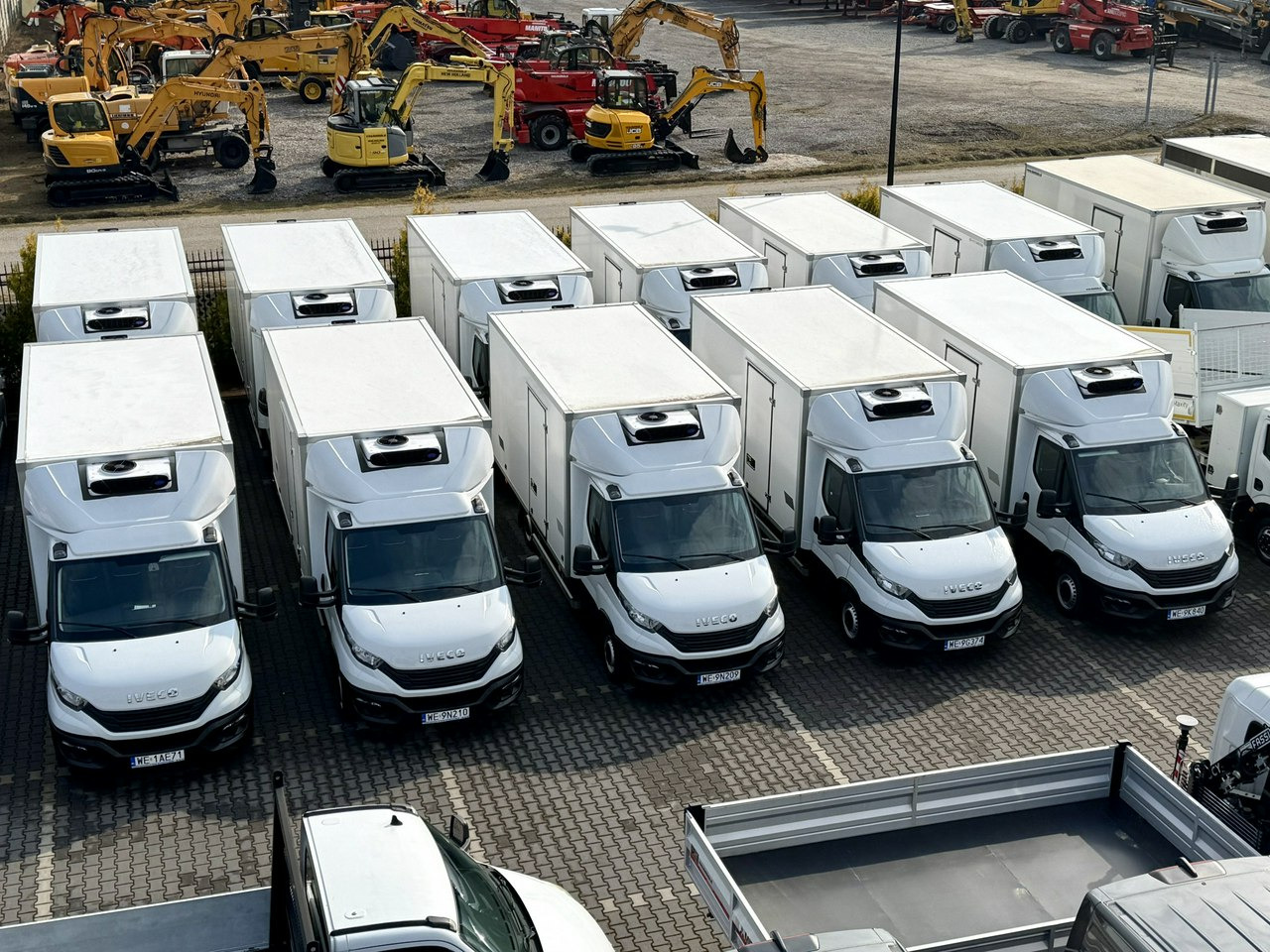 Iveco Daily 35S16 V - Dostavno vozilo hladnjača: slika 2 Iveco Daily 35S16 V - Dostavno vozilo hladnjača: slika 2