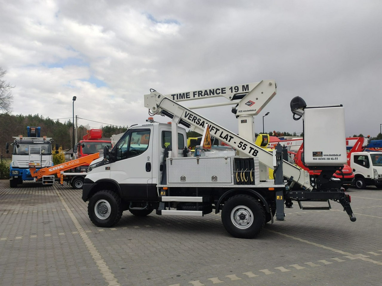 Vazdušna platforma montirana na kamion Iveco Daily 55S17W 4x4 Zwyżka 19m Versalift Lat 55 TB Time France: slika 16