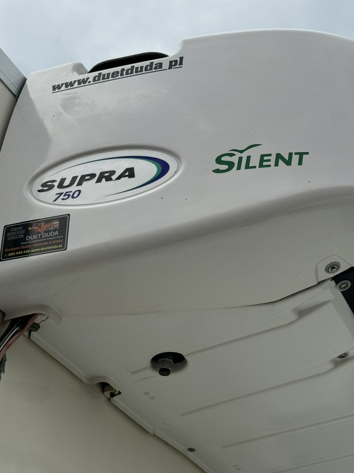 Iveco Daily 70C17 Mroźnia Agregat Carrier Supra 750 10-Palet + Winda - Dostavno vozilo hladnjača: slika 4 Iveco Daily 70C17 Mroźnia Agregat Carrier Supra 750 10-Palet + Winda - Dostavno vozilo hladnjača: slika 4