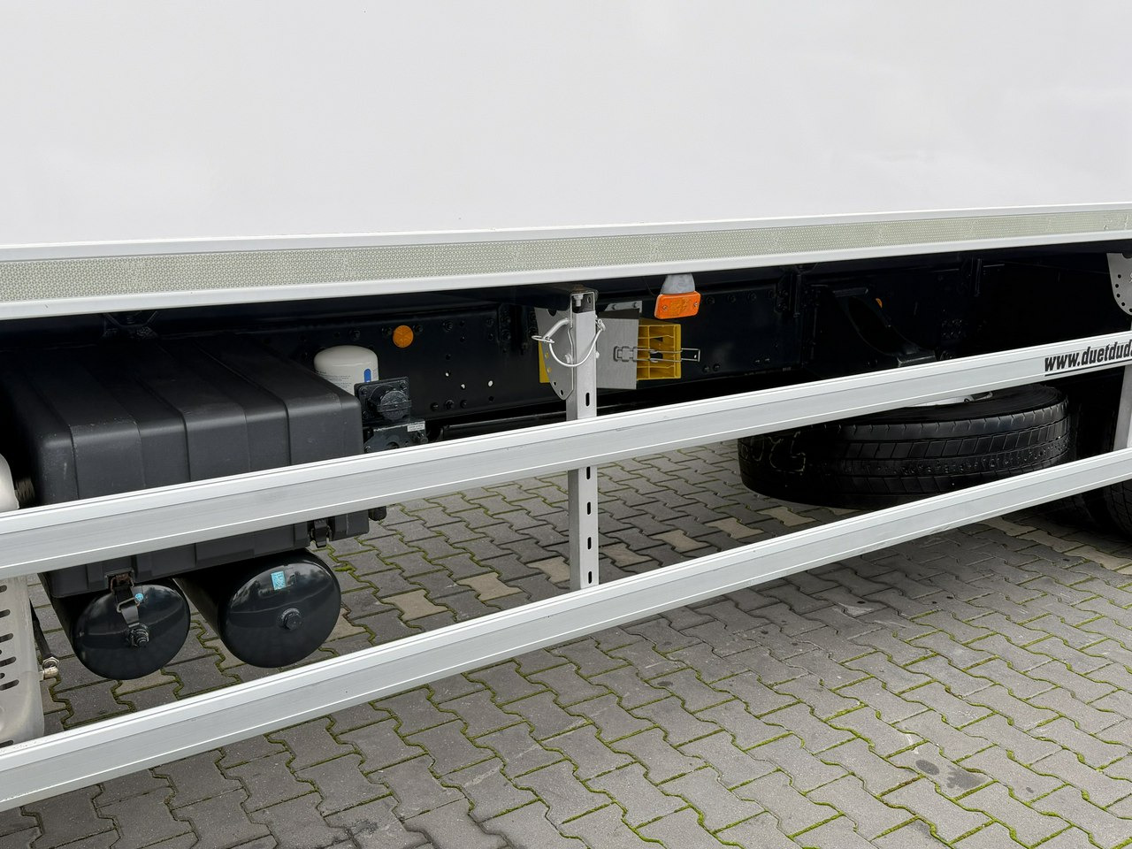 Iveco STRALIS 260S40 E6 Chłodnia Mroźnia Agregat THERMO KING T-1000R - Hladnjača: slika 5 Iveco STRALIS 260S40 E6 Chłodnia Mroźnia Agregat THERMO KING T-1000R - Hladnjača: slika 5