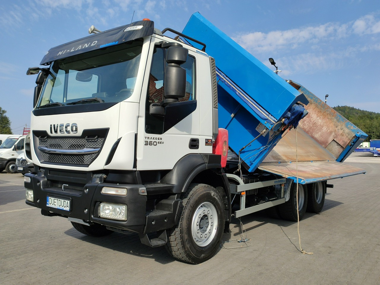 Iveco Trakker 360 EEV Manual 6x4 Wywrot 3-stronny Hydroburta Bok i Tył - Istovarivač: slika 1 Iveco Trakker 360 EEV Manual 6x4 Wywrot 3-stronny Hydroburta Bok i Tył - Istovarivač: slika 1
