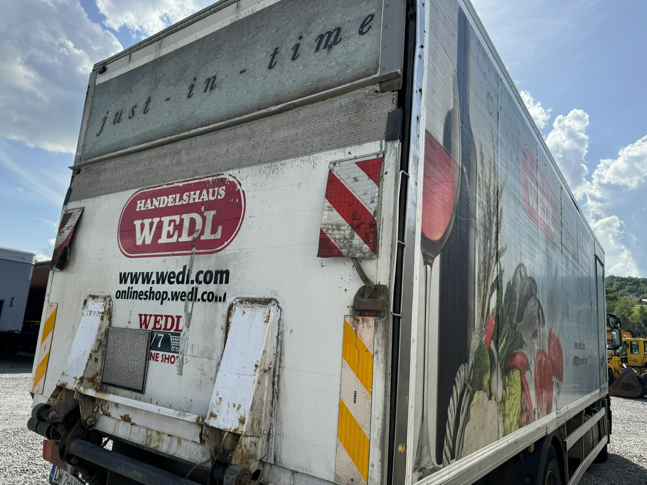 Iveco Zabudowa Chłodnia Agregat Carrier Supra 950Mt + Winda - Promenjivo telo frižidera: slika 4 Iveco Zabudowa Chłodnia Agregat Carrier Supra 950Mt + Winda - Promenjivo telo frižidera: slika 4