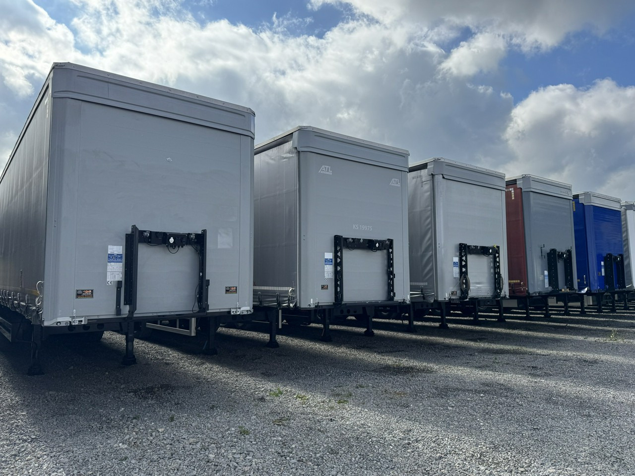 Kogel S 24 Standard - Poluprikolica sa ceradom: slika 2 Kogel S 24 Standard - Poluprikolica sa ceradom: slika 2