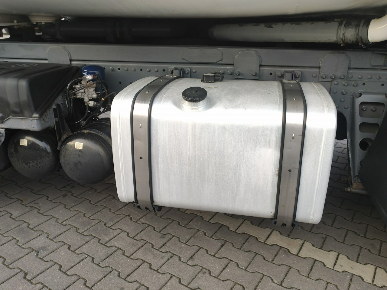 Kamion cisterna MAN TGA 26.310 Autocysterna z Dystrybucją: slika 26