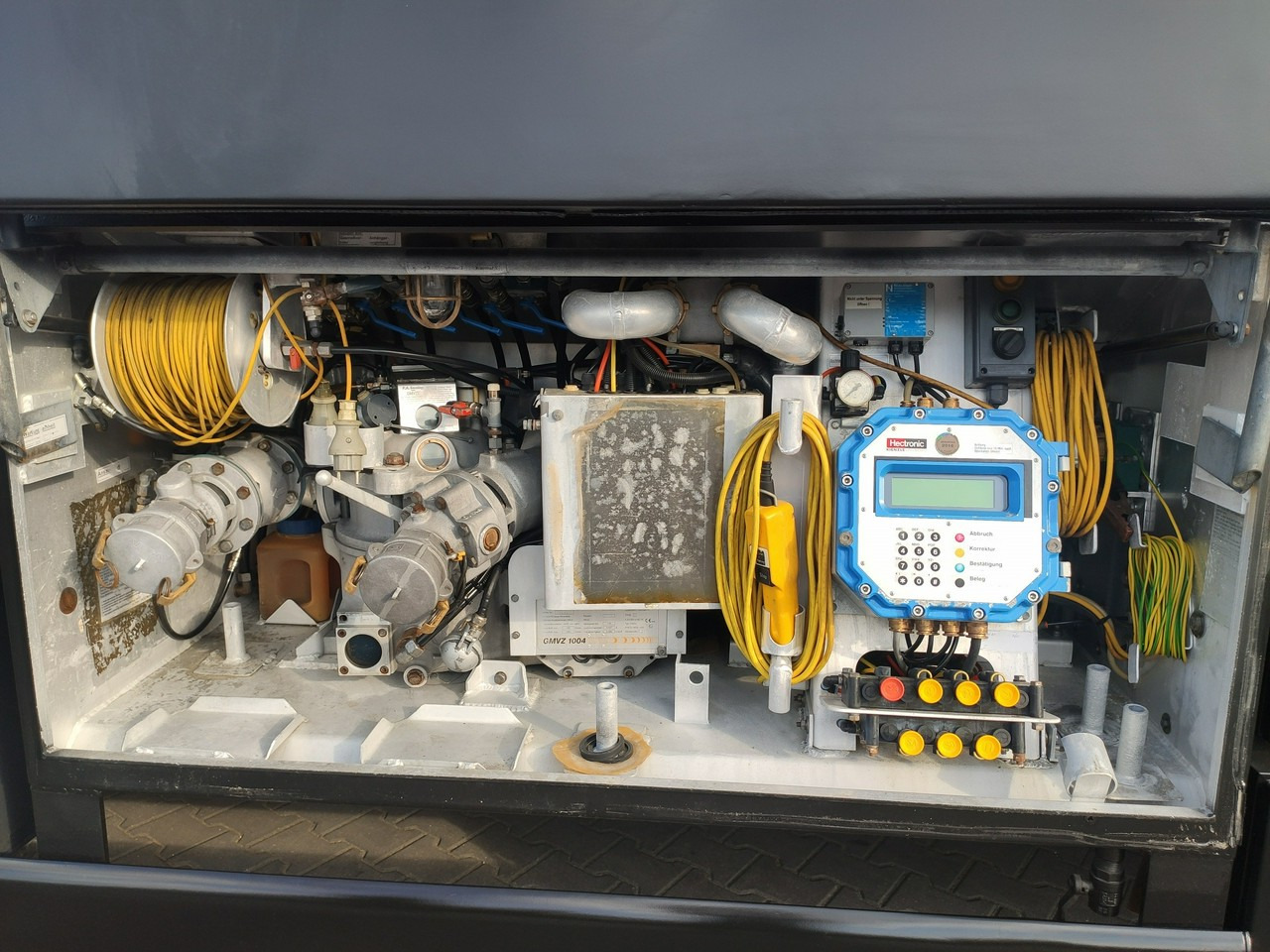 Kamion cisterna MAN TGA 26.400 Autocysterna z Dystrybucją Ważne TDT: slika 10