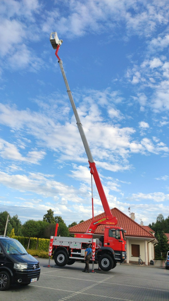 MAN TGM 18.280 4x4 Zwyżka Bison Palfinger TKA 28 Podnośnik Koszowy - Vazdušna platforma montirana na kamion: slika 3 MAN TGM 18.280 4x4 Zwyżka Bison Palfinger TKA 28 Podnośnik Koszowy - Vazdušna platforma montirana na kamion: slika 3