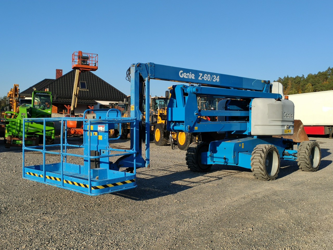 Manitou 200 ATJ,Genie Z60/34 PODNOŚNIK PRZEGUBOWY TELEKOPOWY JGL 4x4 4WD - Zglobna platforma: slika 2 Manitou 200 ATJ,Genie Z60/34 PODNOŚNIK PRZEGUBOWY TELEKOPOWY JGL 4x4 4WD - Zglobna platforma: slika 2