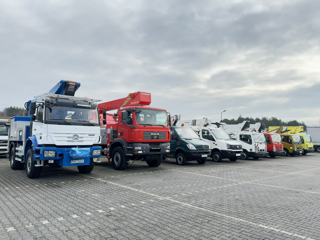 Mercedes AXOR 1829 4x4 Zwyżka RUTHMANN STEIGER T270S16 Podnośnik Koszowy - Vazdušna platforma montirana na kamion: slika 2 Mercedes AXOR 1829 4x4 Zwyżka RUTHMANN STEIGER T270S16 Podnośnik Koszowy - Vazdušna platforma montirana na kamion: slika 2