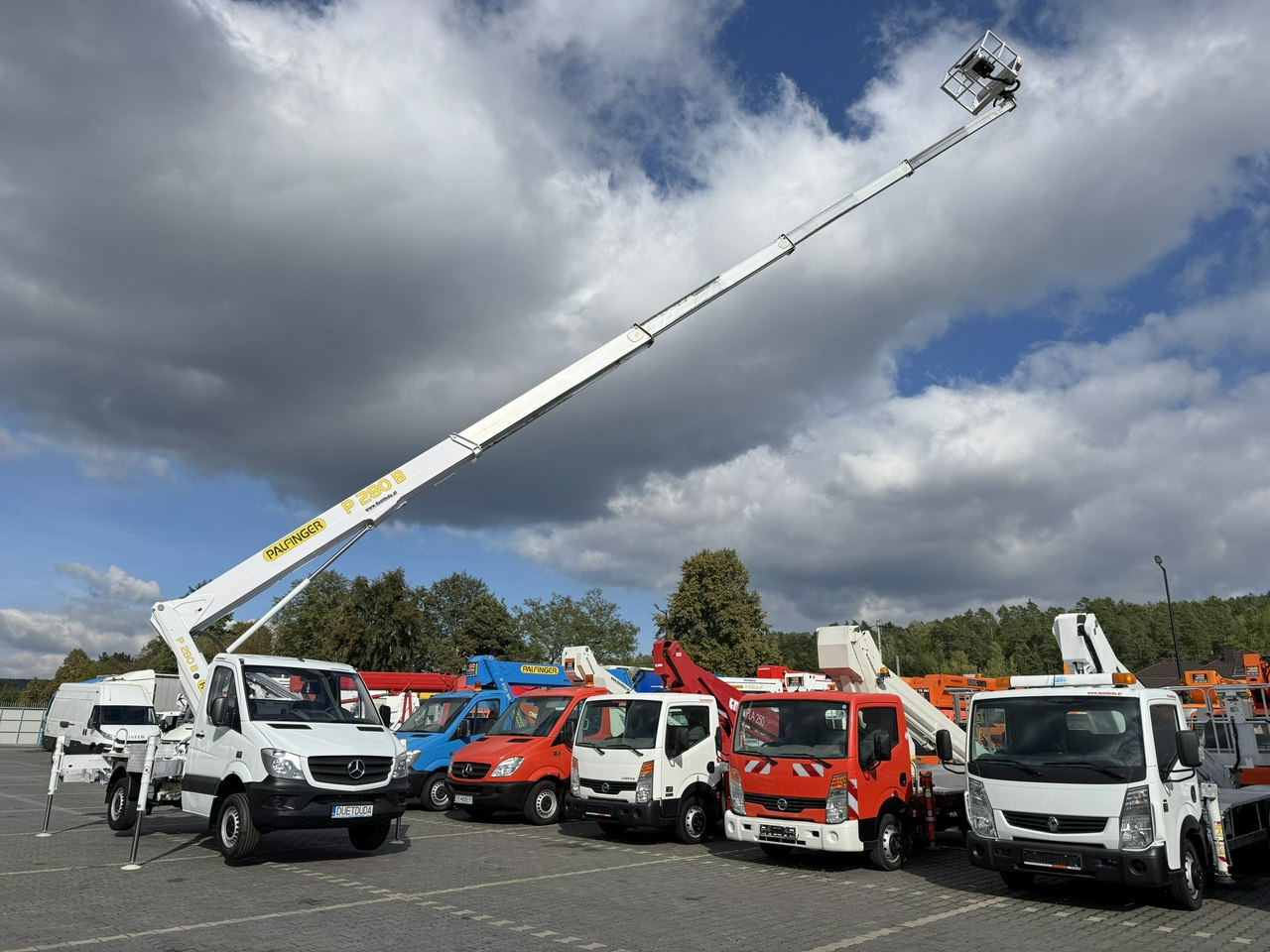 Mercedes Sprinter Zwyżka Podnośnik Koszowy PALFINGER P280 B UDT - Vazdušna platforma montirana na kamion: slika 2 Mercedes Sprinter Zwyżka Podnośnik Koszowy PALFINGER P280 B UDT - Vazdušna platforma montirana na kamion: slika 2