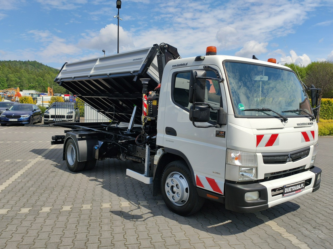 Mitsubishi Canter Fuso 9C18 3.0/180KM Automat, HDS FASSI F30 Wywrotka 3-str - Istovarivač: slika 2 Mitsubishi Canter Fuso 9C18 3.0/180KM Automat, HDS FASSI F30 Wywrotka 3-str - Istovarivač: slika 2