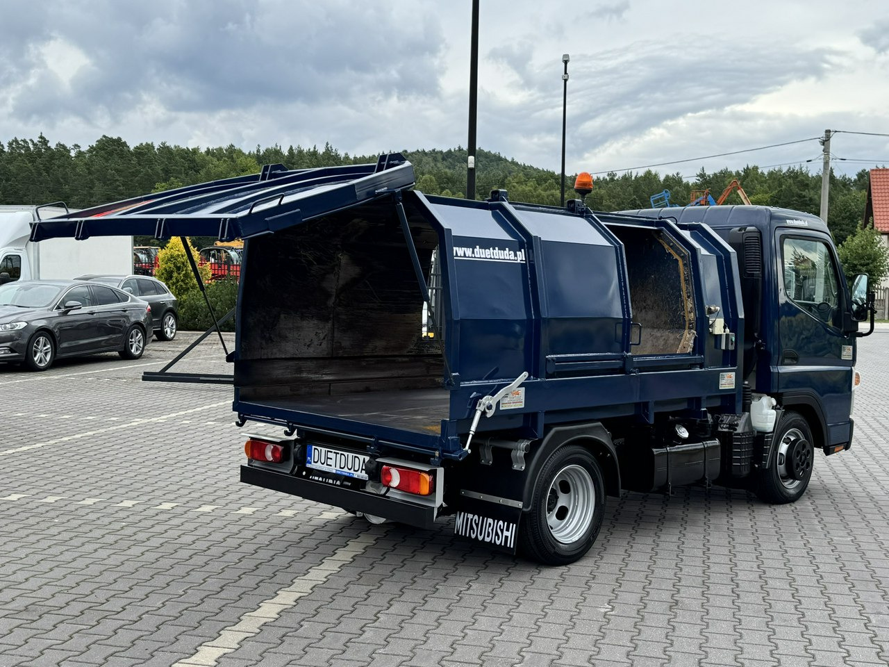 Mitsubishi Canter - Kamion za smeće: slika 3 Mitsubishi Canter - Kamion za smeće: slika 3