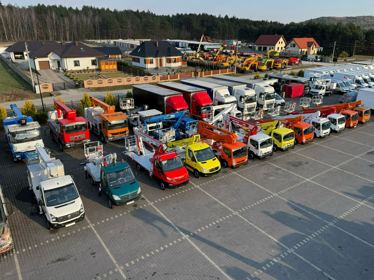 Nissan Cabstar - Vazdušna platforma montirana na kamion: slika 3 Nissan Cabstar - Vazdušna platforma montirana na kamion: slika 3