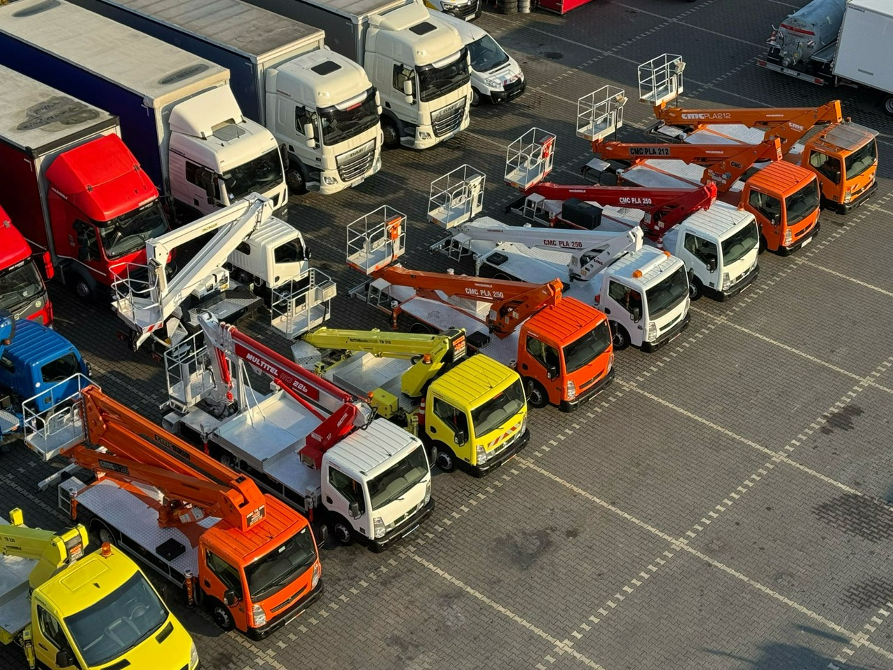 Nissan Cabstar - Vazdušna platforma montirana na kamion: slika 2 Nissan Cabstar - Vazdušna platforma montirana na kamion: slika 2