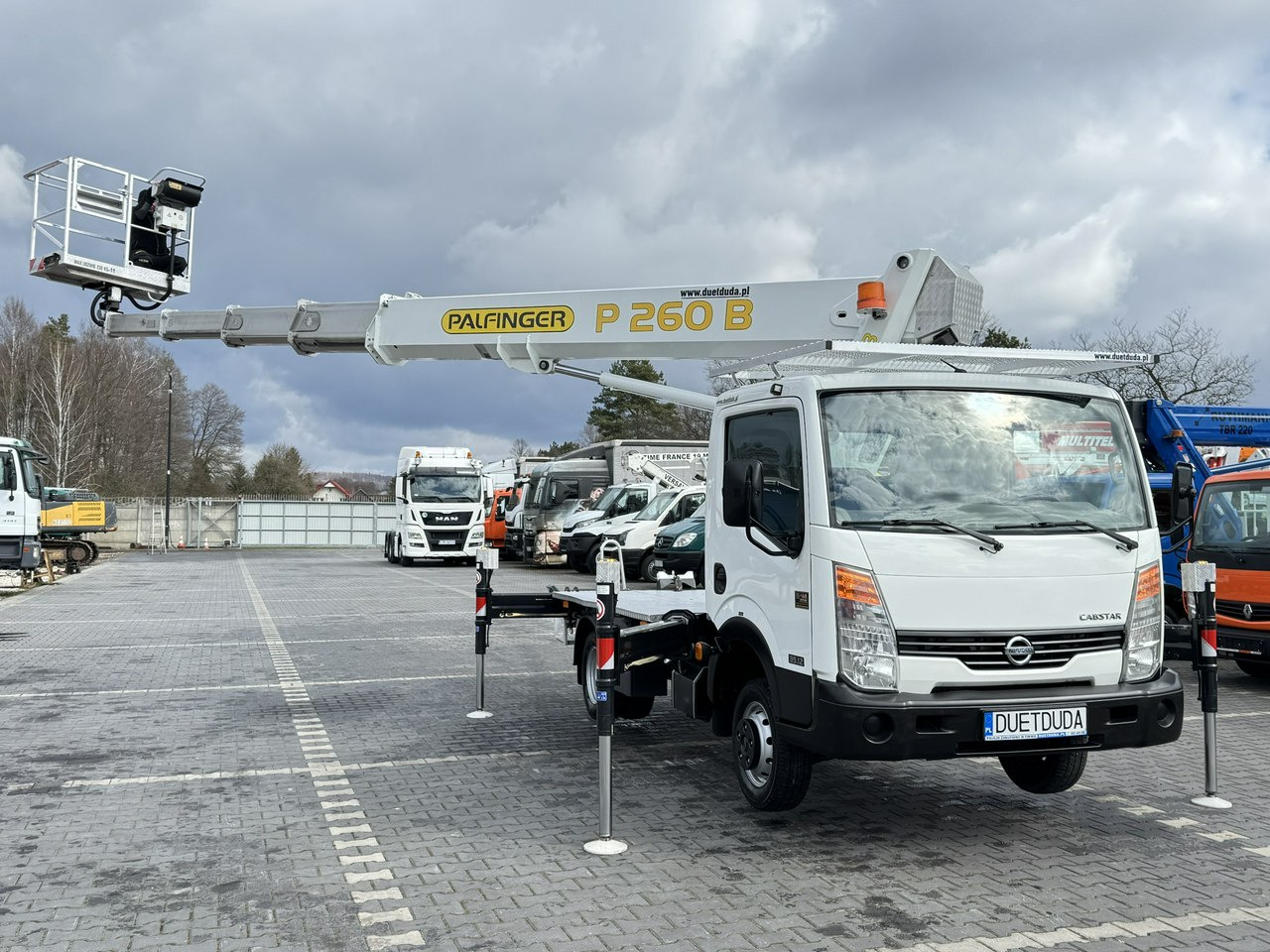 Nissan Cabstar - Vazdušna platforma montirana na kamion: slika 3 Nissan Cabstar - Vazdušna platforma montirana na kamion: slika 3