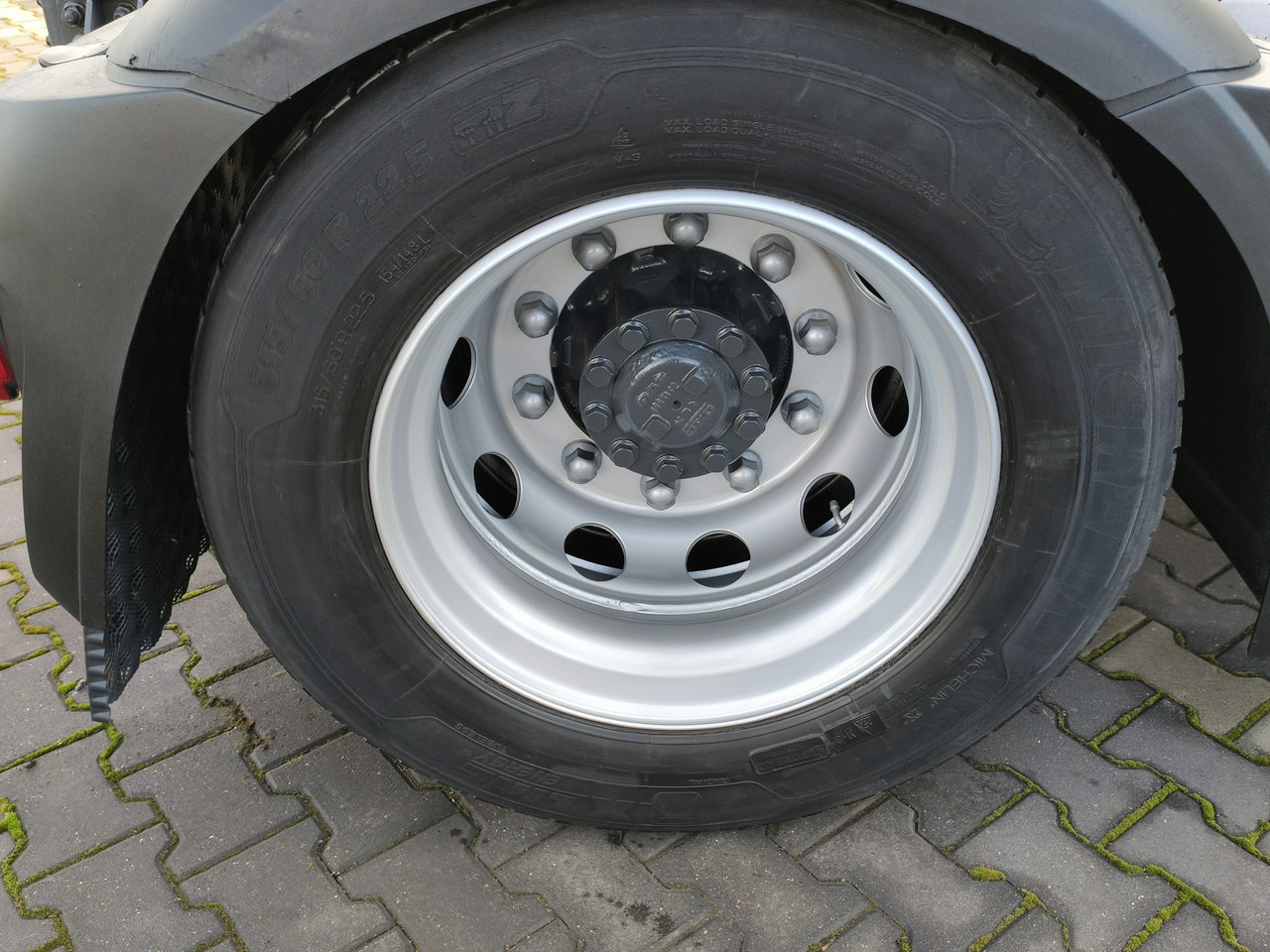 Tegljač DAF XF 106.460 Euro 6 LowDeck Mega: slika 36