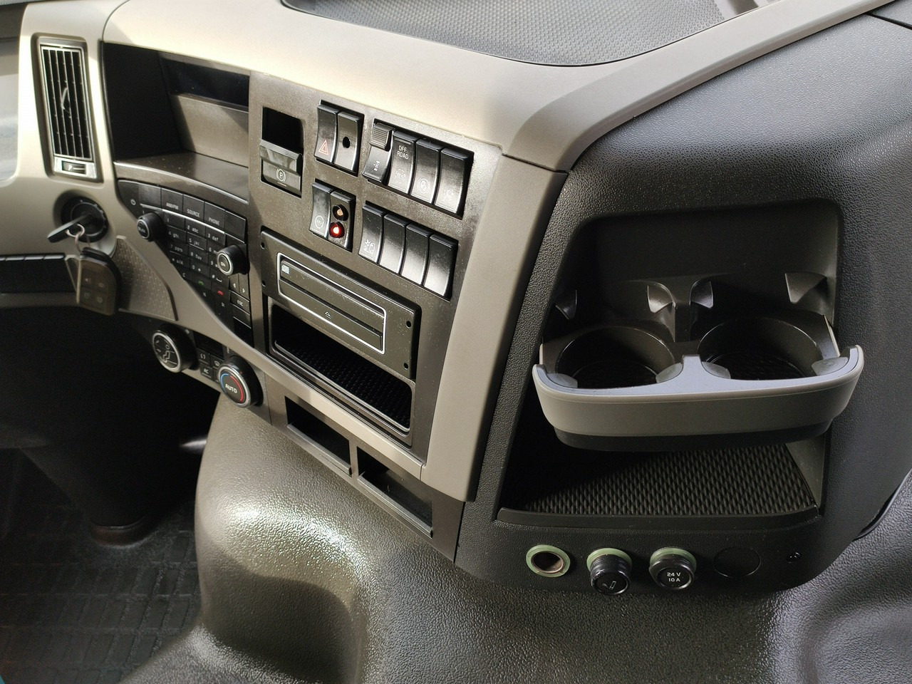 Tegljač Volvo FM 450 Euro 6 GLOB STANDARD Waga Tylko 6500kg !!!: slika 37