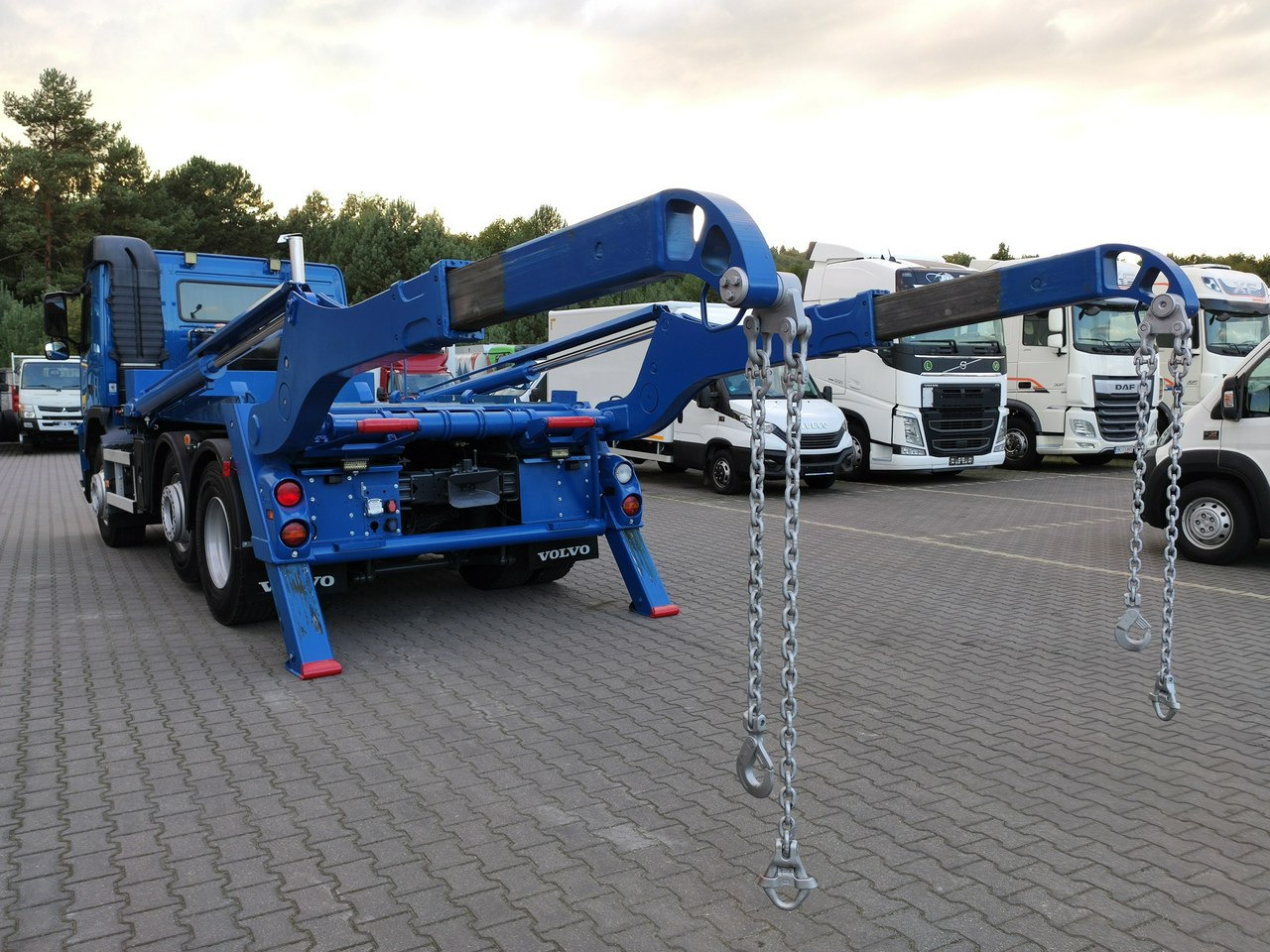 Kamion za utovaranje kontejnera Volvo FM 410 E5 Bramowiec Hakowiec 6x2 Oś Skrętna / Podnoszona Automat: slika 17