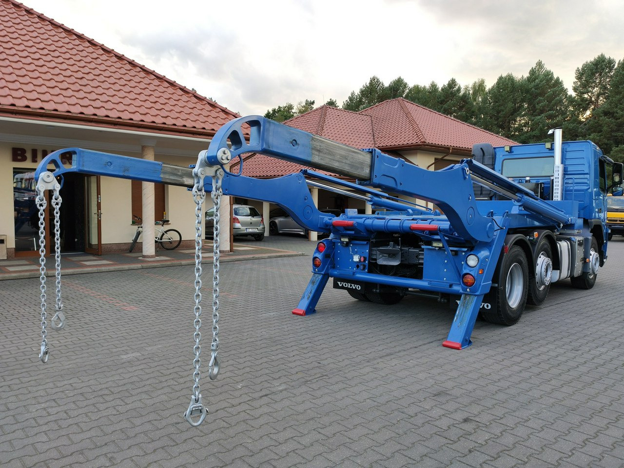 Kamion za utovaranje kontejnera Volvo FM 410 E5 Bramowiec Hakowiec 6x2 Oś Skrętna / Podnoszona Automat: slika 16