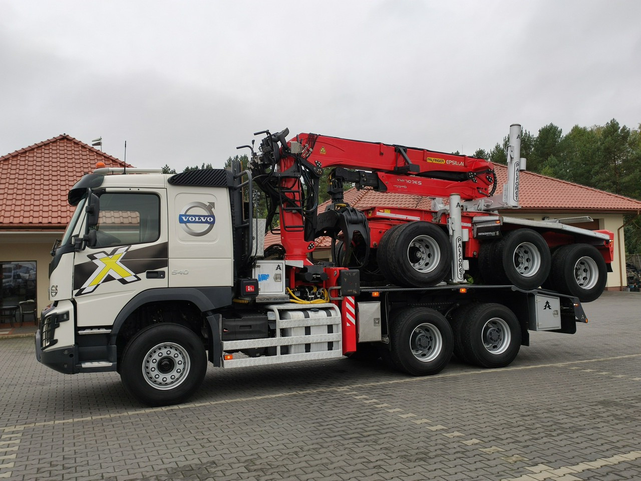 Volvo FMX 540 6x4 RETARDER PALFORET EPSILON S300L Do Drewna - Šticar: slika 2 Volvo FMX 540 6x4 RETARDER PALFORET EPSILON S300L Do Drewna - Šticar: slika 2