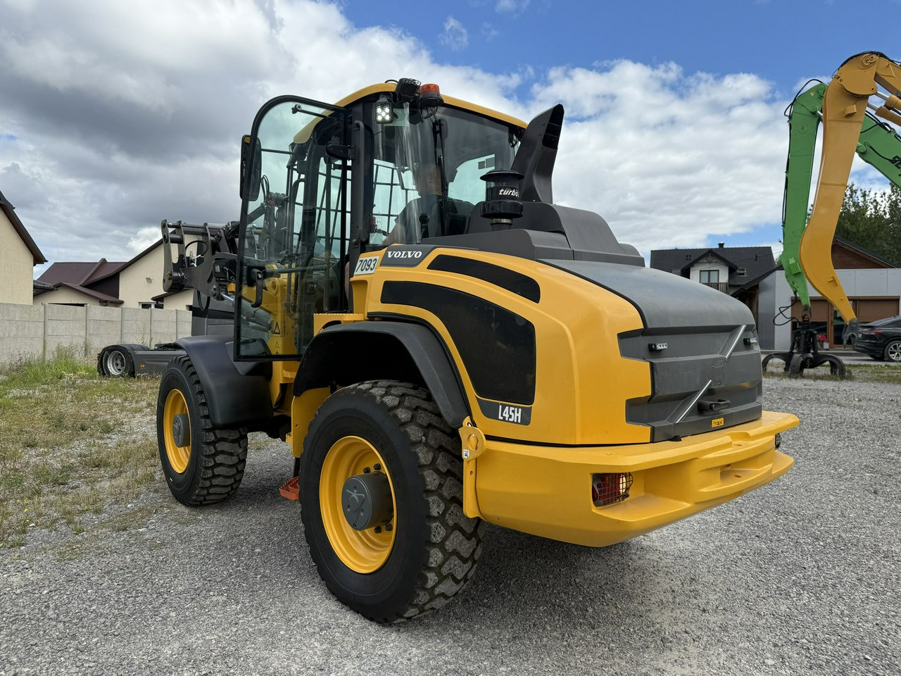 Volvo Waga -10ton WHEEL LOADER L45H Maszyna w Bardzo Dobrym Stanie - Utovarivač točkaš: slika 5 Volvo Waga -10ton WHEEL LOADER L45H Maszyna w Bardzo Dobrym Stanie - Utovarivač točkaš: slika 5