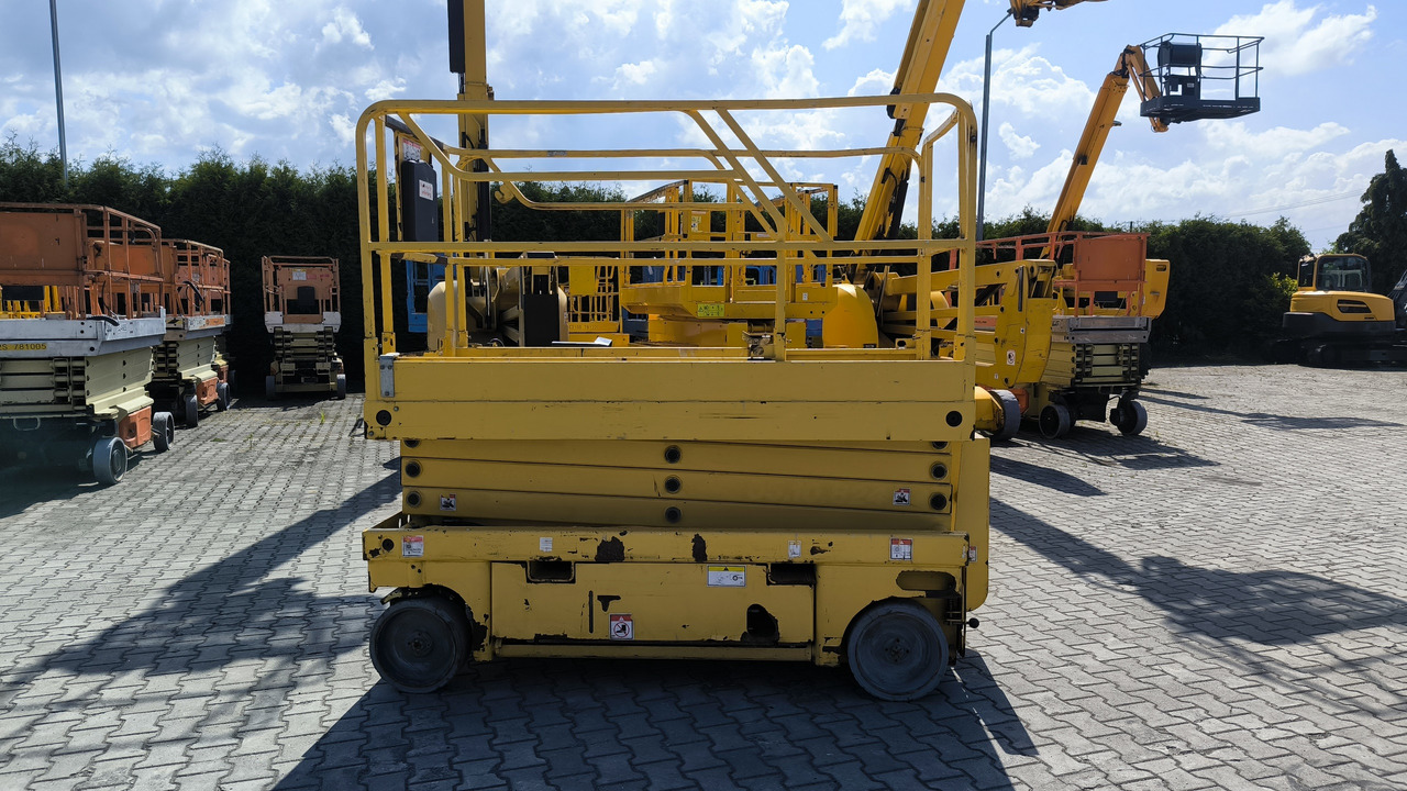 HAULOTTE Compact 10 - Lift u obliku makaza: slika 5 HAULOTTE Compact 10 - Lift u obliku makaza: slika 5