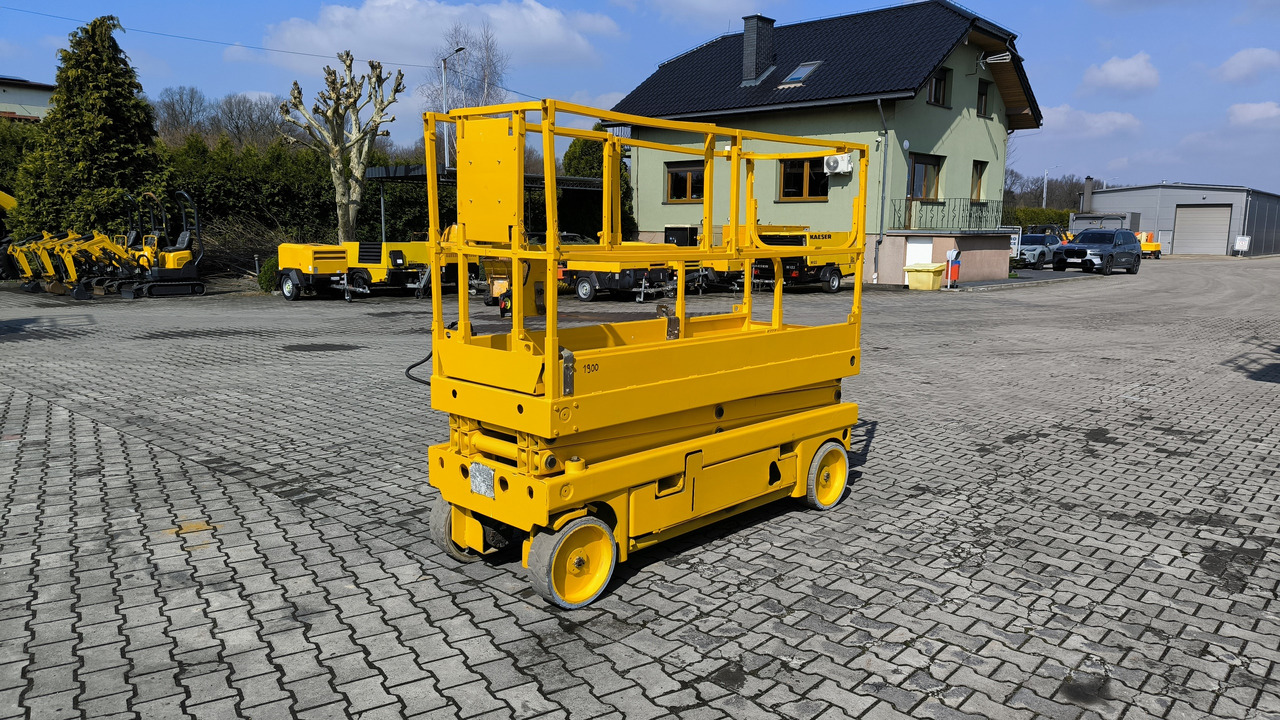 HAULOTTE Compact 8 - Lift u obliku makaza: slika 3 HAULOTTE Compact 8 - Lift u obliku makaza: slika 3