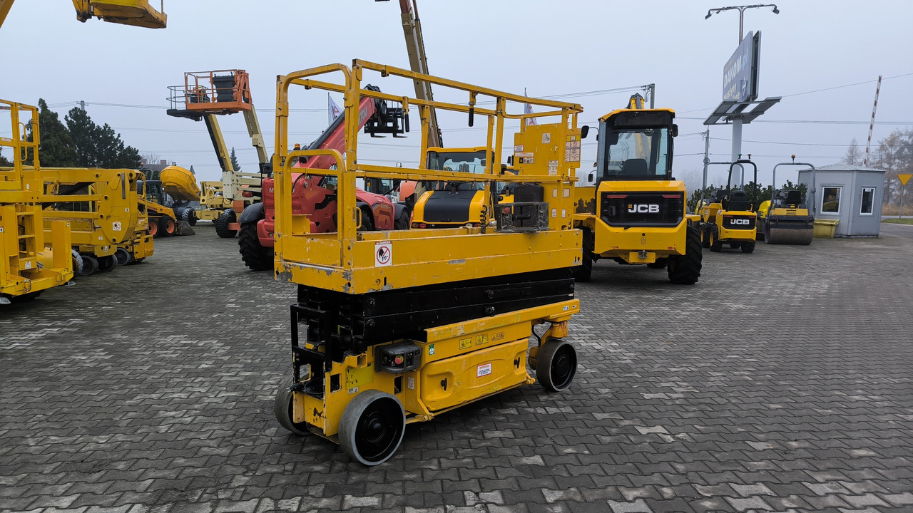 JLG 2030 ES - Lift u obliku makaza: slika 1 JLG 2030 ES - Lift u obliku makaza: slika 1