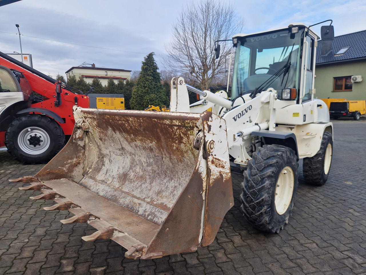 Utovarivač točkaš VOLVO L 30 B – Z/X: slika 6