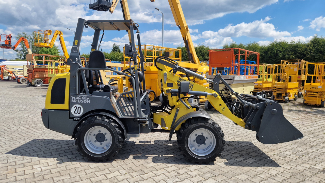 WACKER NEUSON WL 25 - Utovarivač točkaš: slika 4 WACKER NEUSON WL 25 - Utovarivač točkaš: slika 4