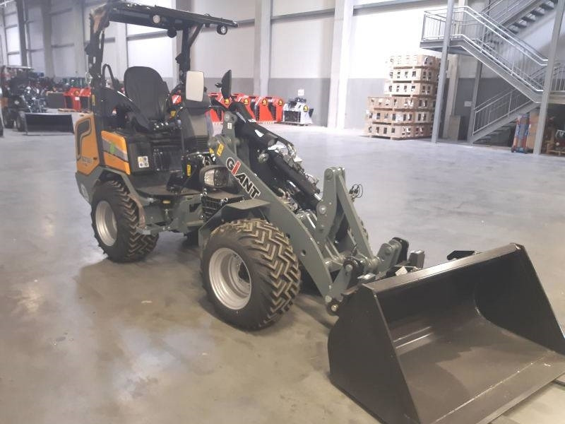 Giant G 2700 E X-Tra Elektro / electric - Mini utovarivač: slika 4 Giant G 2700 E X-Tra Elektro / electric - Mini utovarivač: slika 4