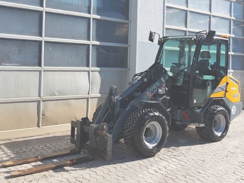 Giant G 3500 X-Tra - Mini utovarivač: slika 2 Giant G 3500 X-Tra - Mini utovarivač: slika 2