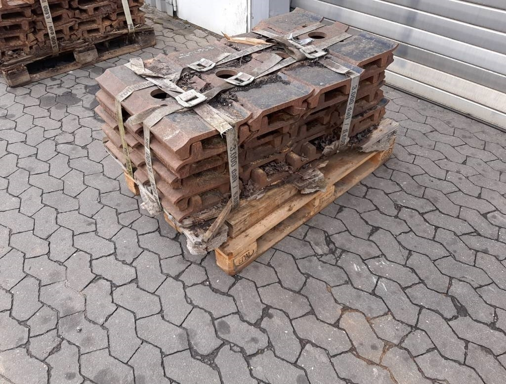 Hitachi Bodenplatten 650mm, Zweisteg - Šine za Građevinska mašina: slika 1 Hitachi Bodenplatten 650mm, Zweisteg - Šine za Građevinska mašina: slika 1