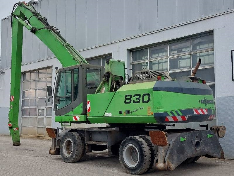 Sennebogen 830 - Bager za obradu otpada/ Industrije: slika 3 Sennebogen 830 - Bager za obradu otpada/ Industrije: slika 3