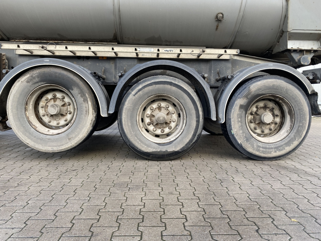 Carnehl CHKS/HH Stahl-Halbschalenmulde - Poluprikolica istovarivača: slika 5 Carnehl CHKS/HH Stahl-Halbschalenmulde - Poluprikolica istovarivača: slika 5