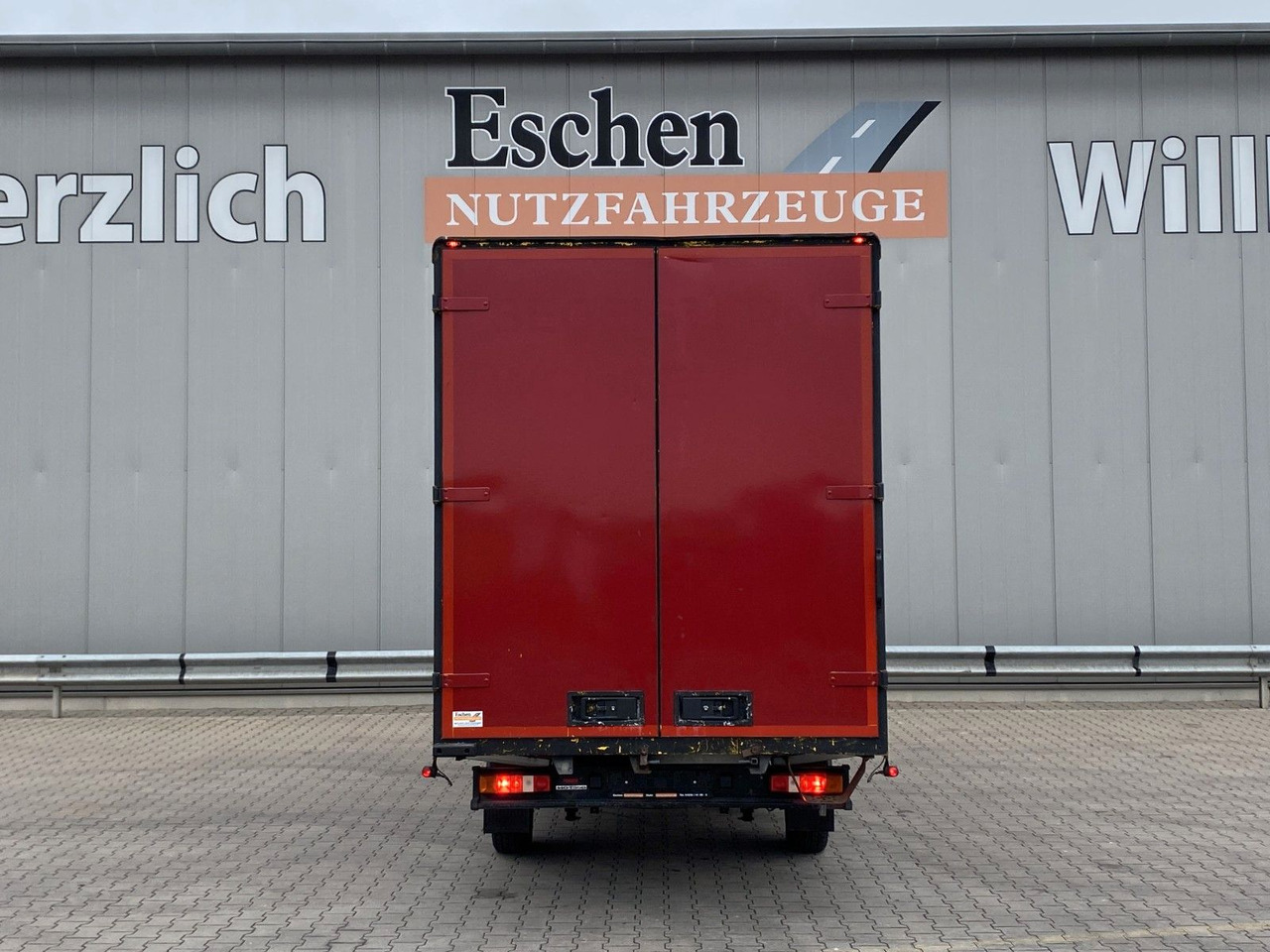 Ford Transit 140 T 350 Möbelkoffer| 3xSitze*ABS*ESP - Dostavno vozilo sa zatvorenim sandukom: slika 4 Ford Transit 140 T 350 Möbelkoffer| 3xSitze*ABS*ESP - Dostavno vozilo sa zatvorenim sandukom: slika 4