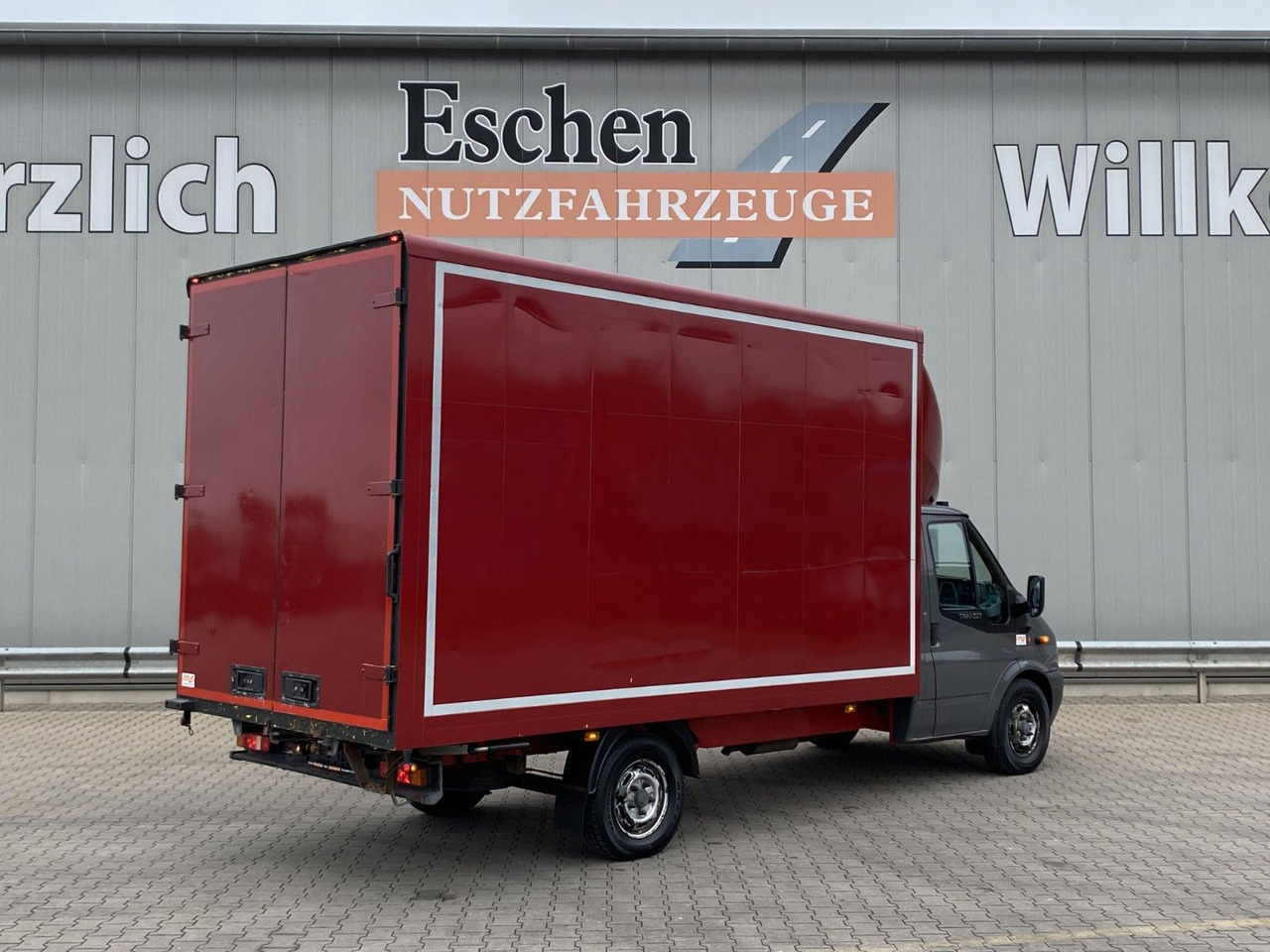 Ford Transit 140 T 350 Möbelkoffer| 3xSitze*ABS*ESP - Dostavno vozilo sa zatvorenim sandukom: slika 5 Ford Transit 140 T 350 Möbelkoffer| 3xSitze*ABS*ESP - Dostavno vozilo sa zatvorenim sandukom: slika 5
