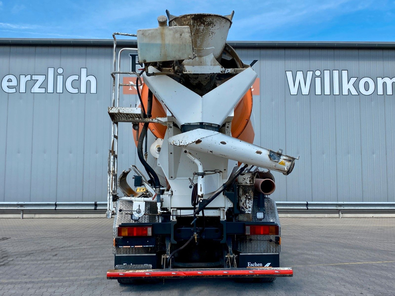 Iveco Trakker AD 340 TB 400/8x4 | 9m³ Liebherr*Navi*AC - Mikser za beton: slika 4 Iveco Trakker AD 340 TB 400/8x4 | 9m³ Liebherr*Navi*AC - Mikser za beton: slika 4
