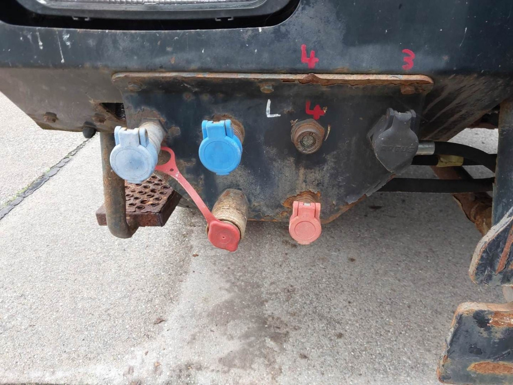 MAN LE 8.220 4x4 / Kran - Istovarivač, Kamion sa dizalicom: slika 3 MAN LE 8.220 4x4 / Kran - Istovarivač, Kamion sa dizalicom: slika 3