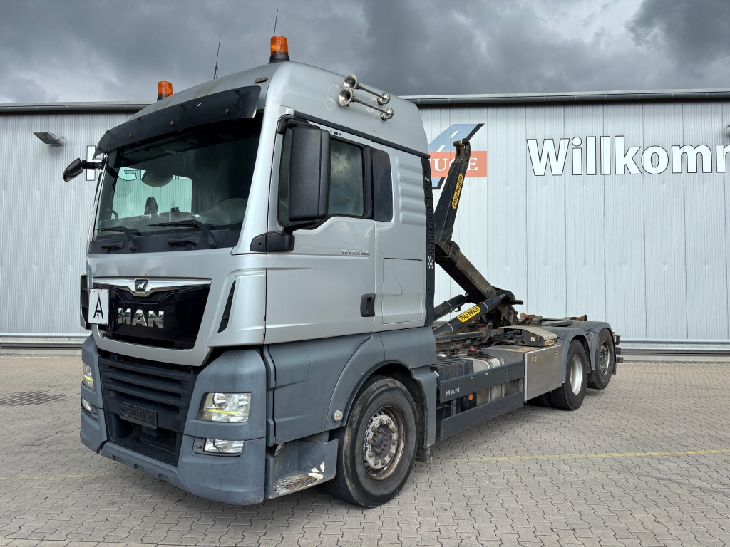 MAN TGX 26.460 / 6x2-4 BL - Kamion sa hidrauličnom kukom: slika 2 MAN TGX 26.460 / 6x2-4 BL - Kamion sa hidrauličnom kukom: slika 2